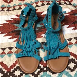 NWT Minnetonka turquoise 1 inch wedge